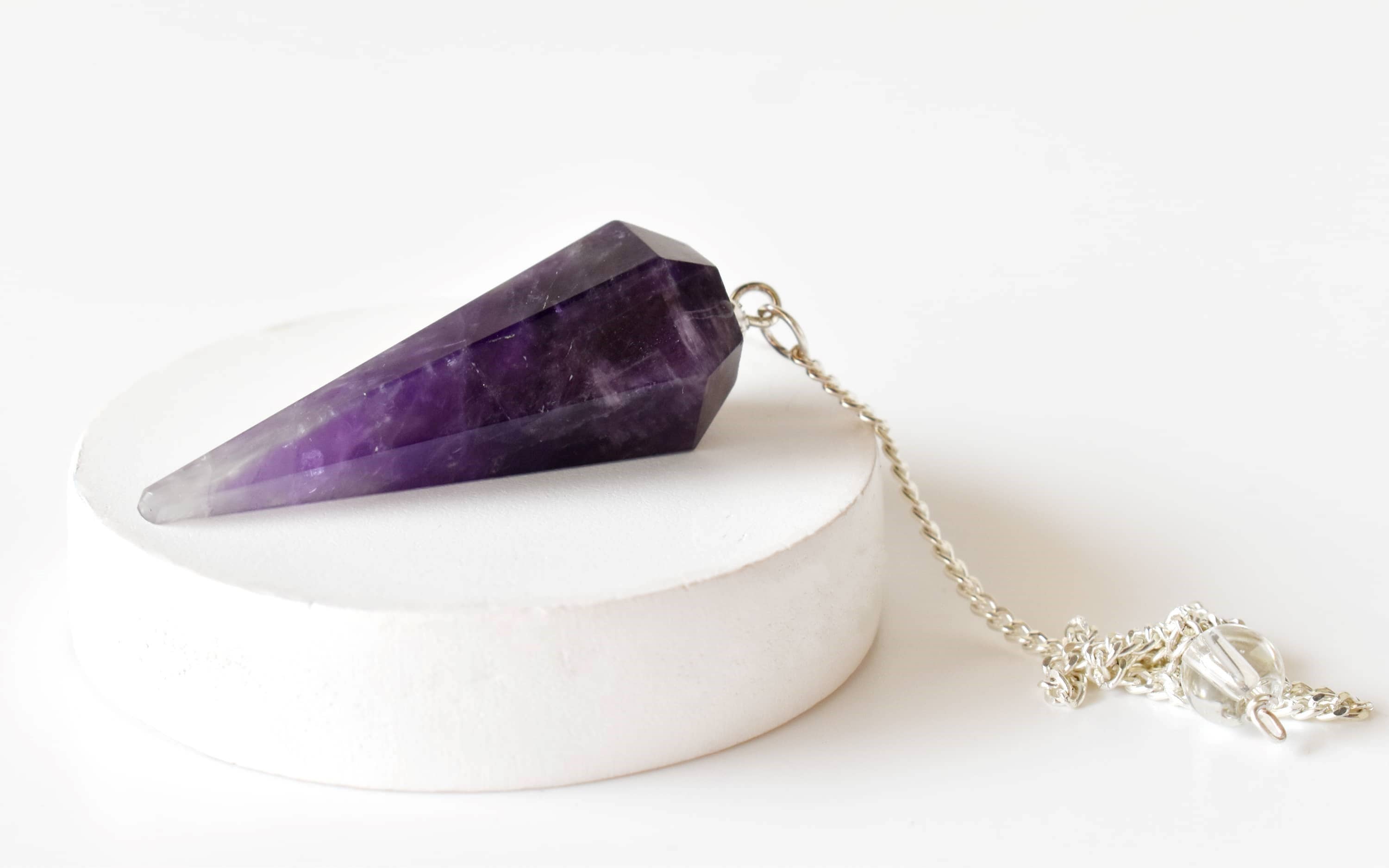 Amethyst Pendulum (Purification and Clairvoyance)